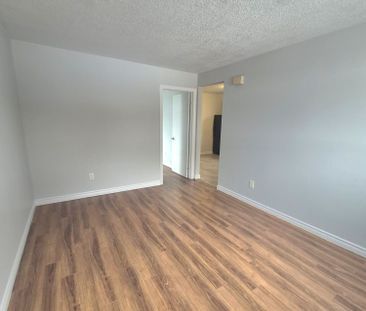 For Lease - 184 Simcoe Street Unit# 2, London East, Ontario - Photo 1