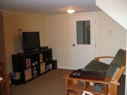 For Lease - 2163 King Road Unit# D, King, Ontario - Photo 1