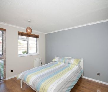 2 bedroom ground floor flat to rent - Photo 3