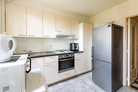 Gerenoveerd appartement met 2 slaapkamers en zonnig terrasje - Photo 4