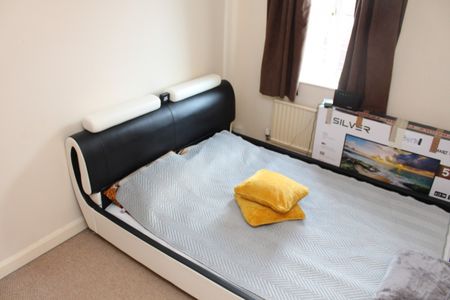 Pelham Street, Newark, Notts, NG24 - Photo 3