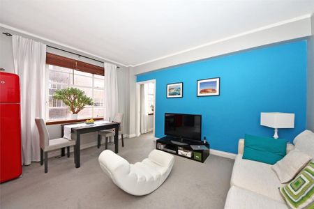 1 bedroom flat to rent - Photo 3
