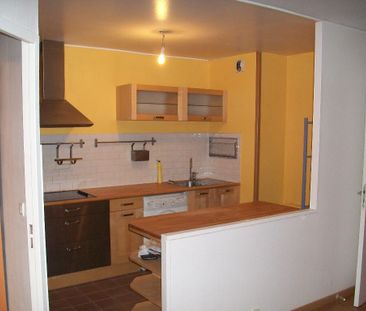 Appartement à louer - REIMS- COURLANCY - Photo 2