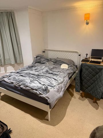 1 bedroom in a house share to rent - Photo 3