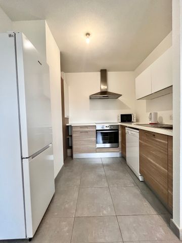 Location Appartement SAINT-LOUIS-LA-CHAUSSEE 890 € CC - Photo 4
