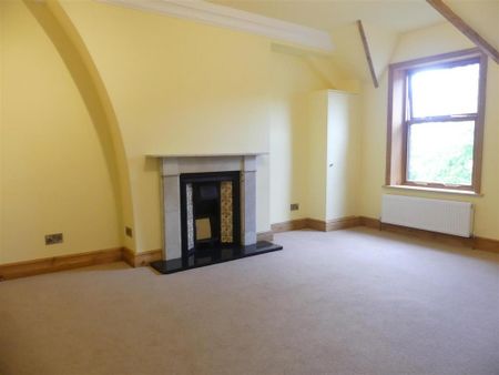 2 bedroom maisonette to rent - Photo 2