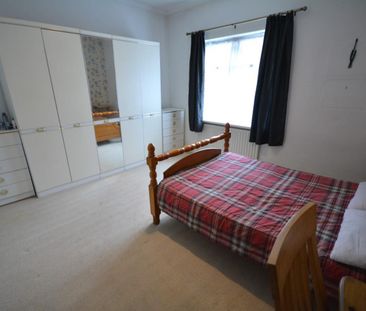 2 bedroom House To Let - Photo 4