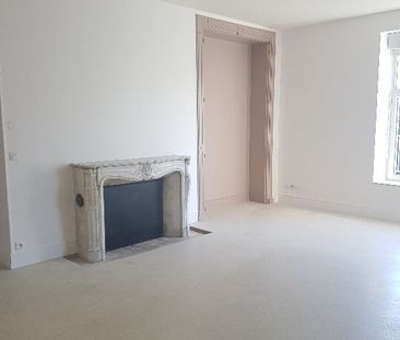A LOUER Appartement 2 PIECES 50000 Saint-Lô 1 chambre 51.40m² - Photo 4