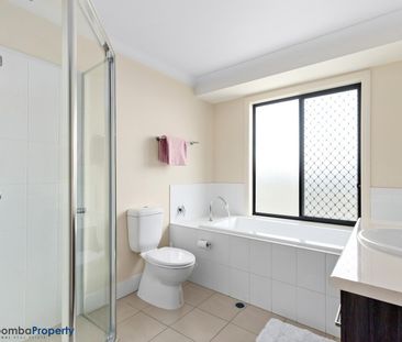 It's as Big as a House! - Photo 4