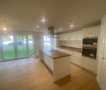 2 bedroom apartment to rent - Photo 4
