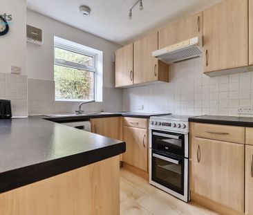4 bedroom terraced house to rent - Photo 2