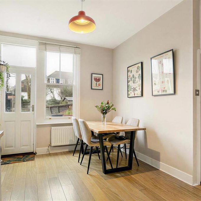 2 bedroom maisonette to rent - Photo 1