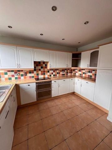 3 bedroom terraced house to rent - Photo 5