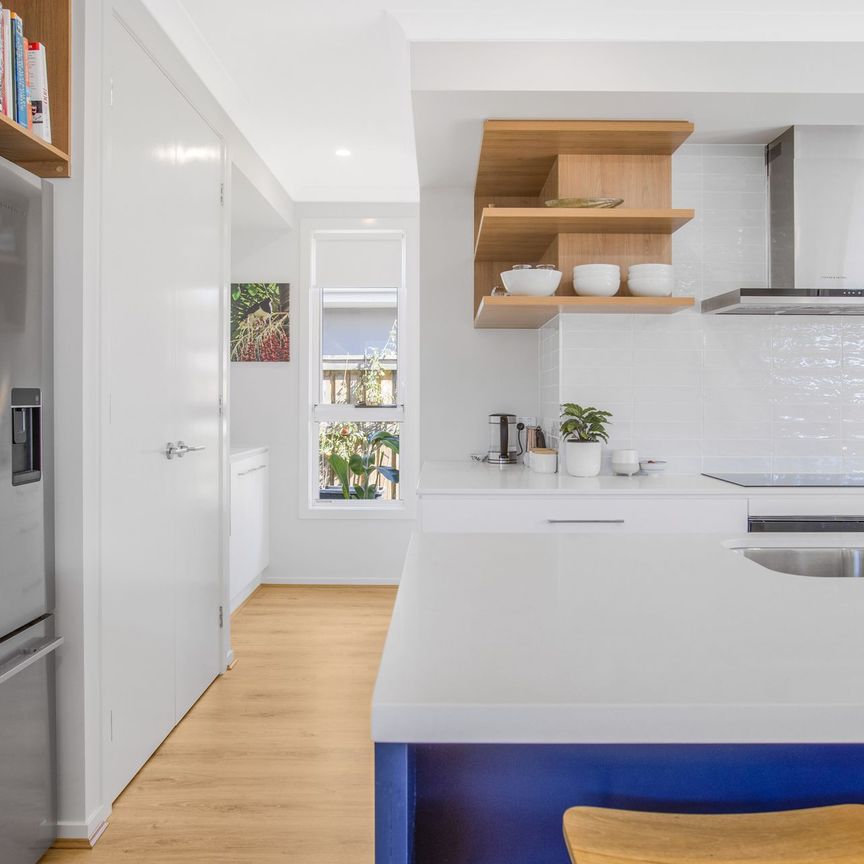 Fully Furnished Coastal Dream in Award Winning Estate! 7 Month Lease Available!! - Photo 1