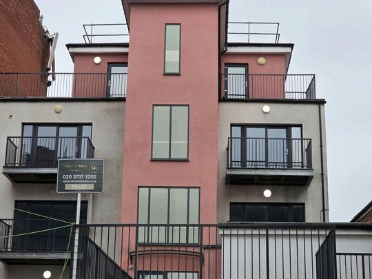 2 bedroom flat to rent - Photo 1