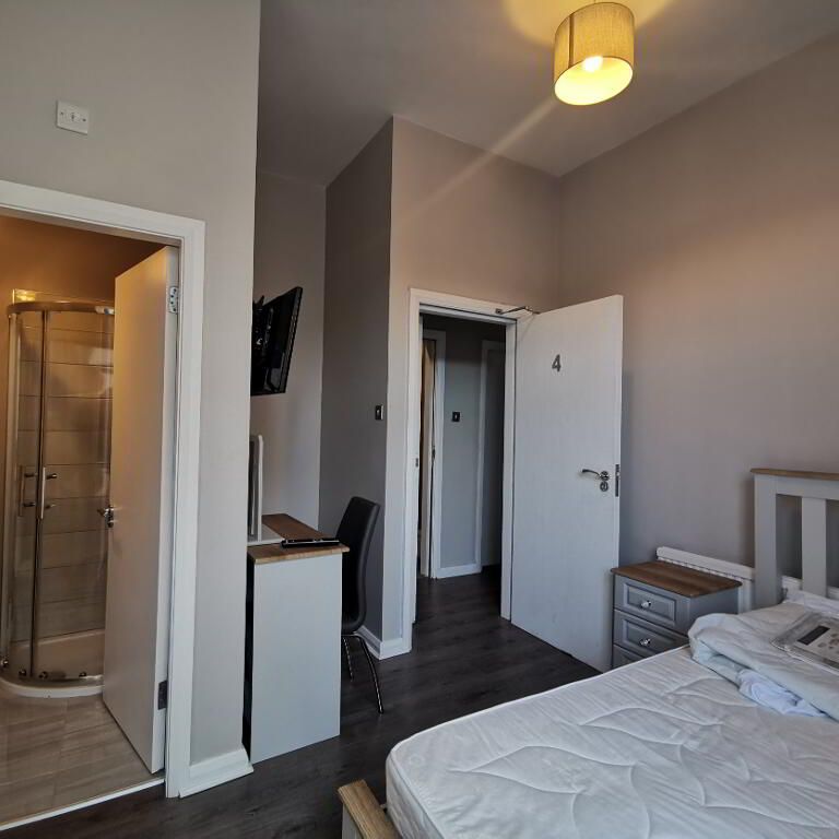 Room 4, 34 Northland Road, Londonderry, BT48 7NA - Photo 1