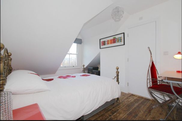 9 bed Detached - To Let - Photo 1