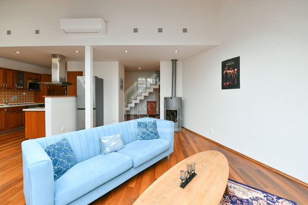 Pronájem bytu 2+kk 107 m², Helmova, Praha - Photo 1