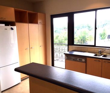 Secure Terrace Townhouse - Photo 6