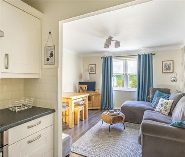 1 bedroom apartment to rent - Photo 2