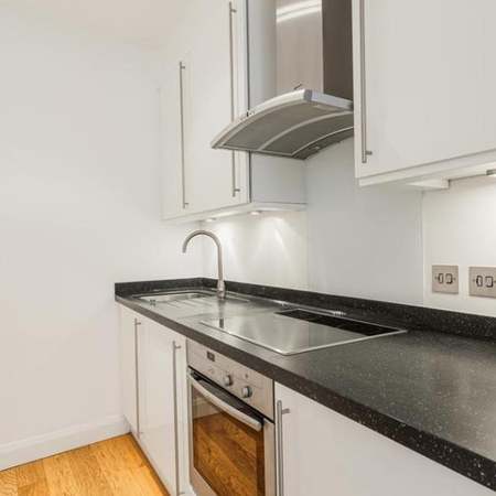 Studio to rent - Photo 3