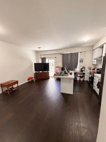 For Lease - 11 Genoa Drive, Hamilton, Ontario - Photo 2