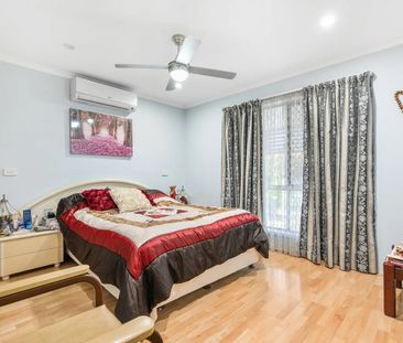 Comfortable Family Home - Photo 3