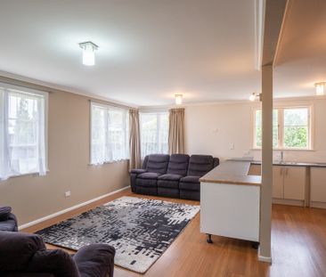 Move into Maxwells! - Photo 4
