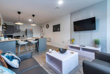 Broadgate, Beeston, NG9 - Photo 3