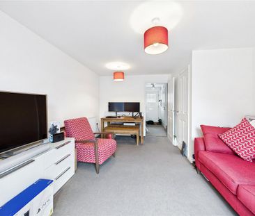 2 bedroom terraced house to rent - Photo 2
