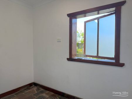 Coastal Family Home - Photo 3