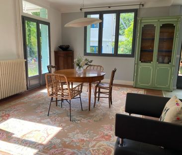 Tout savoir sur cette maison à Le Vésinet - Photo 2