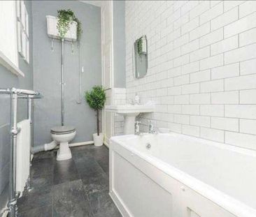 Grove Terrace, Birkenshaw, Bradford, West Yorkshire, BD11 - Photo 5