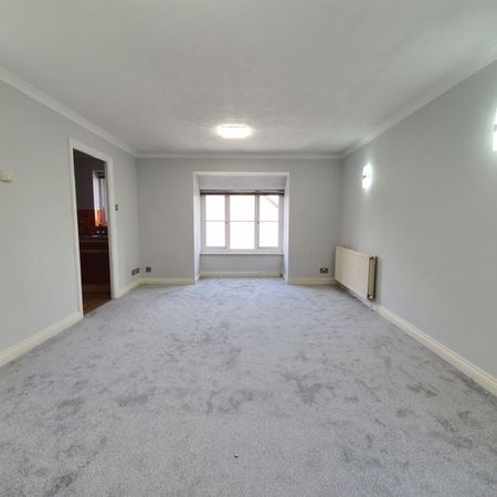 2 bedroom maisonette to rent - Photo 5