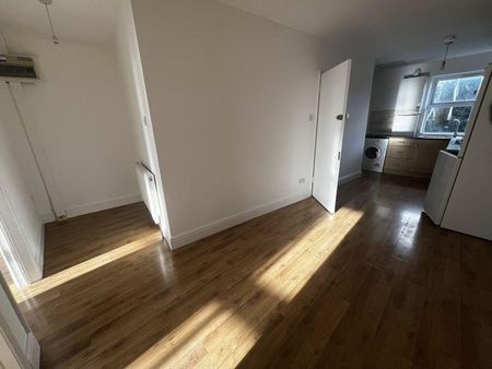 2 bedroom property to rent - Photo 2