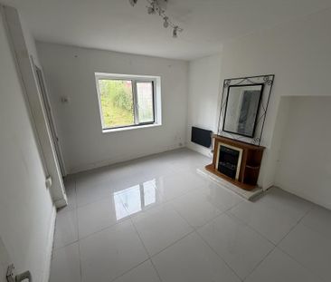 2 bedroom property to rent - Photo 1
