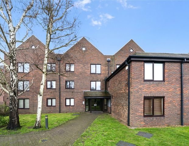 Freelands Road, Cobham, KT11 - Photo 1