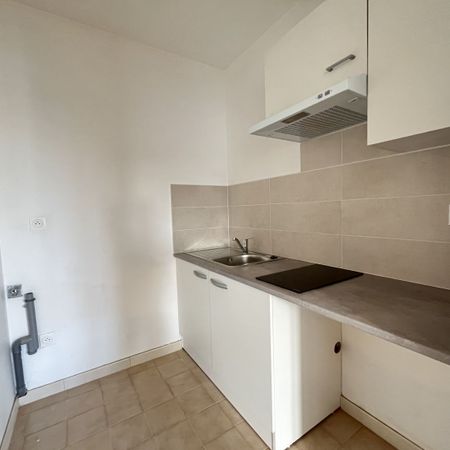 Location Appartement 1 pièce 26m² - Photo 3