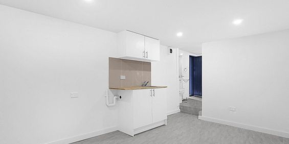 Studio in prime location- Access via Ryedale lane - Photo 3