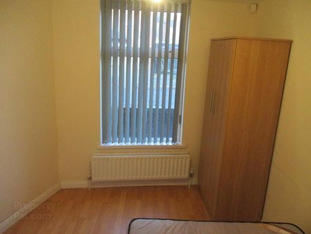 Great Apartment, 1a Carmel Street, Queens Quarter, Belfast - Photo 4