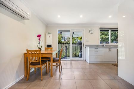 Modern 3 Bedroom Single Level Home! - Photo 4