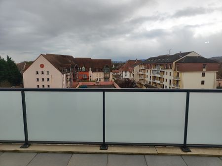 Location Appartement 3 pièces 101m² BEAUNE 21200 - Photo 3
