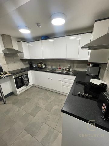 1 bedroom in a house share to rent - Photo 5