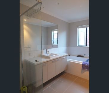 Great Value 3-Bedroom Home in Manor Lakes - Photo 6