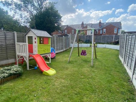 Marston Road, Boldmere, Sutton Coldfield, West Midlands - Photo 2