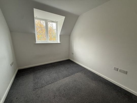 Greenings Court, WA2 7GH - Photo 1