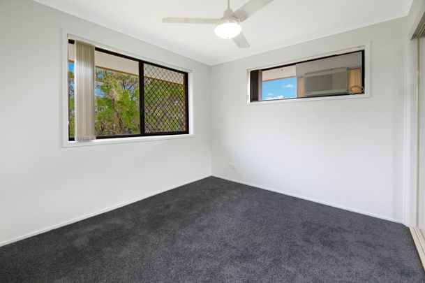Work from home, dual living, teenage retreat or space for tools/toys - comfortable home on large block - Photo 1