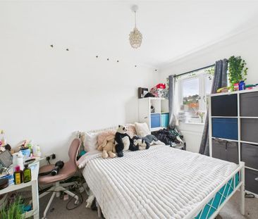 4 bedroom terraced house to rent - Photo 3