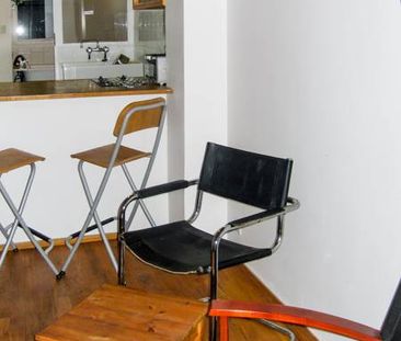 Logement à Paris, Location meublée - Photo 5