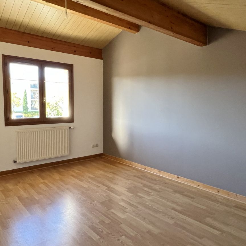 Location Maison 3 pièces 82m² CRAPONNE 69290 - Photo 1